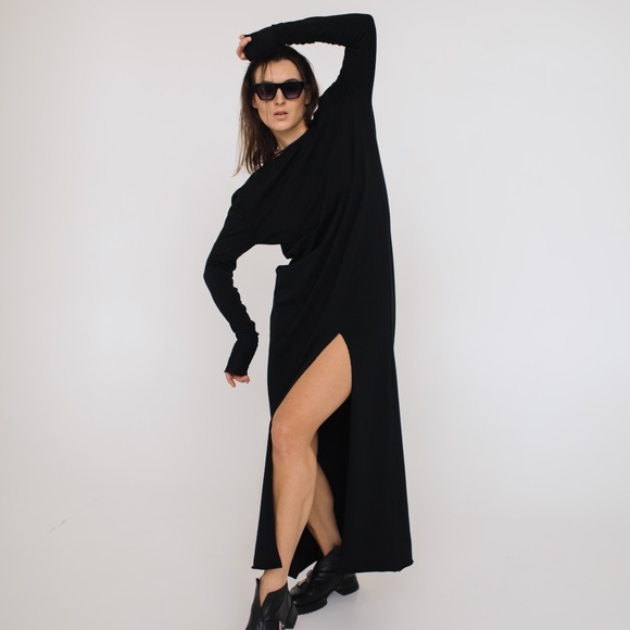 🔥 Handmade Black Open-Back Dress – Limited Edition - Picture 6 of 9